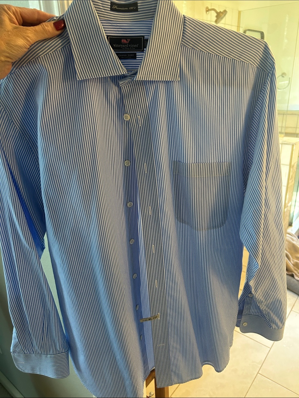 Vineyard Vines Men’s Light Blue and White Striped Dress Shirt